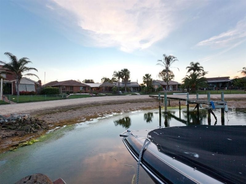 1 Brigantine Court, Patterson Lakes VIC 3197