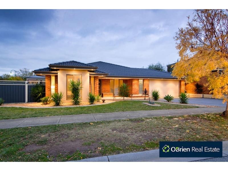 1 Chesil Court, Narre Warren South VIC 3805