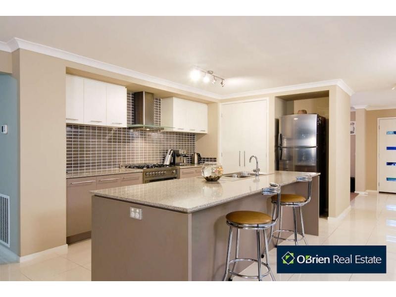 1 Chesil Court, Narre Warren South VIC 3805