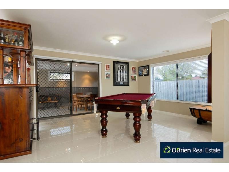 1 Chesil Court, Narre Warren South VIC 3805