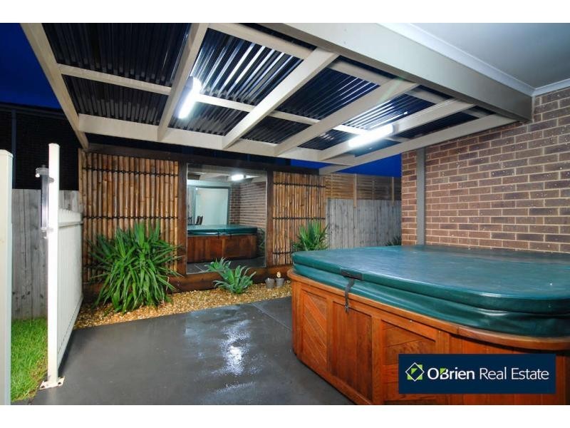 1 Chesil Court, Narre Warren South VIC 3805