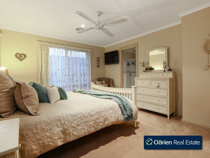 85 Fieldstone Boulevard, Beaconsfield VIC 3807