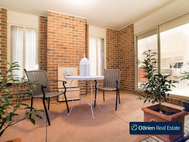 17 Hawkesbury Street, Berwick VIC 3806
