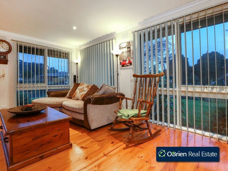 15 Coniston Avenue, Berwick VIC 3806