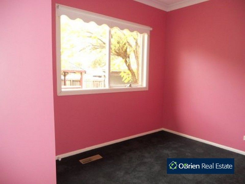 63 Bellevue Drive, Berwick VIC 3806