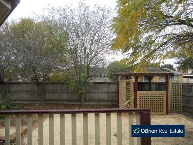 63 Bellevue Drive, Berwick VIC 3806