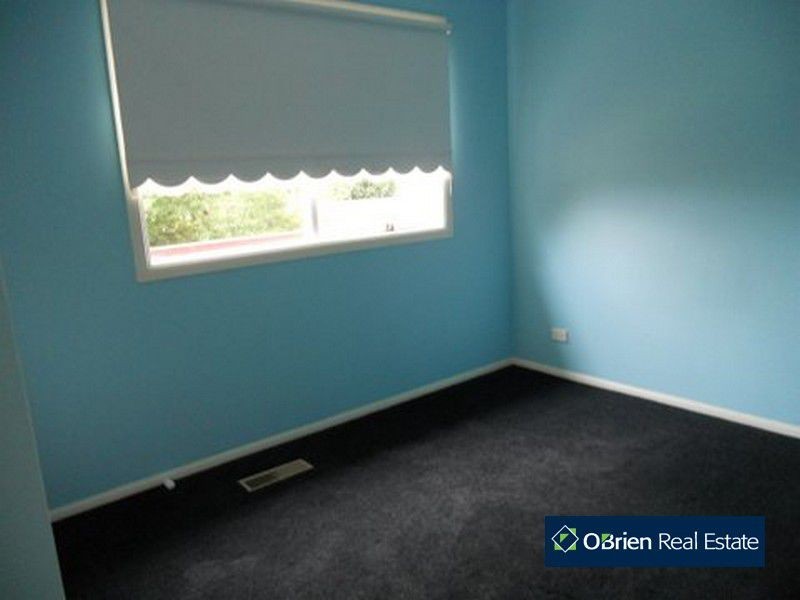 63 Bellevue Drive, Berwick VIC 3806