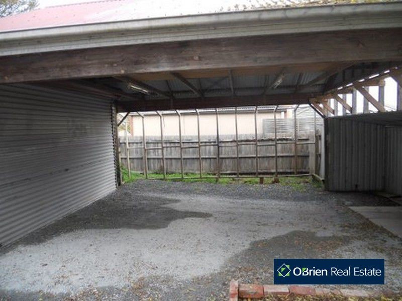 63 Bellevue Drive, Berwick VIC 3806