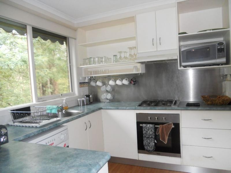 49 Caroline Avenue, Cockatoo VIC 3781