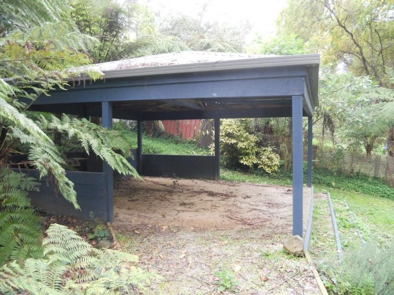 49 Caroline Avenue, Cockatoo VIC 3781