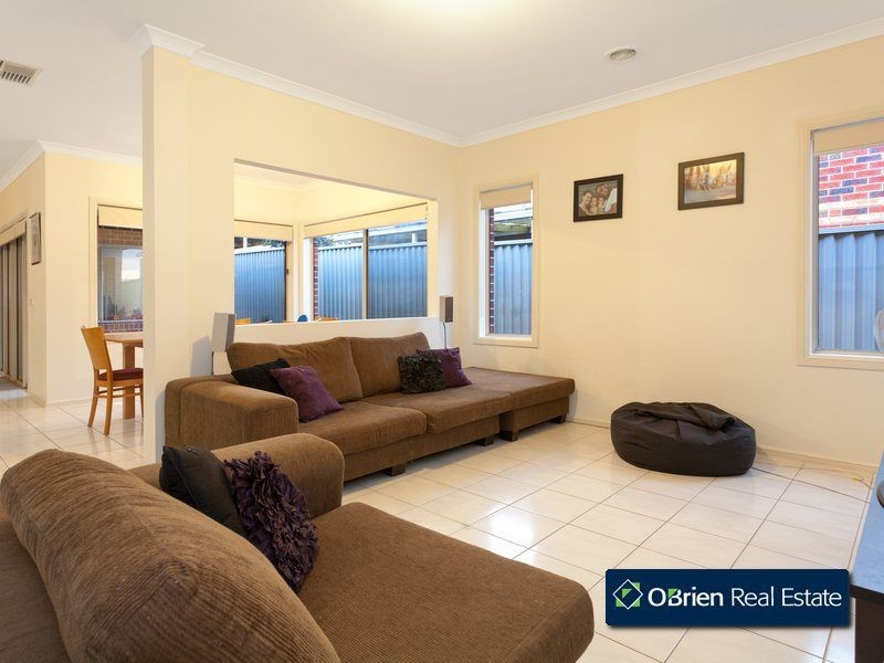 18 Murchison Link, Pakenham VIC 3810