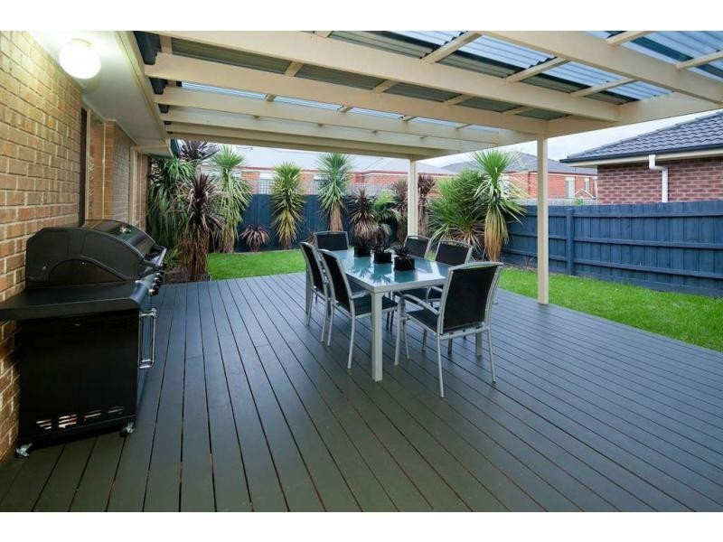 Unit 9/8A Henry St, Koo Wee Rup VIC 3981