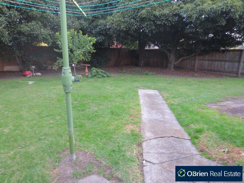 44 Cochrane Street, Cranbourne VIC 3977