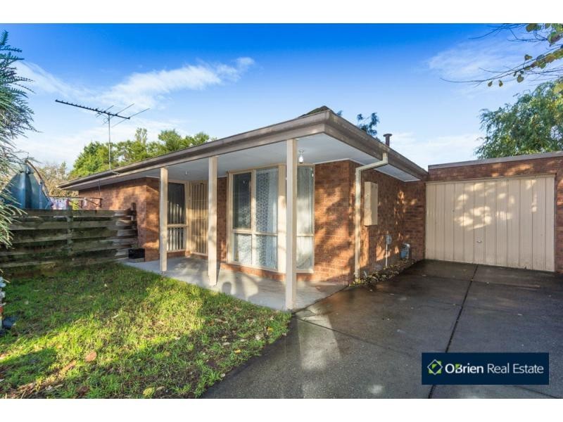 3/8 Duff Street, Cranbourne VIC 3977