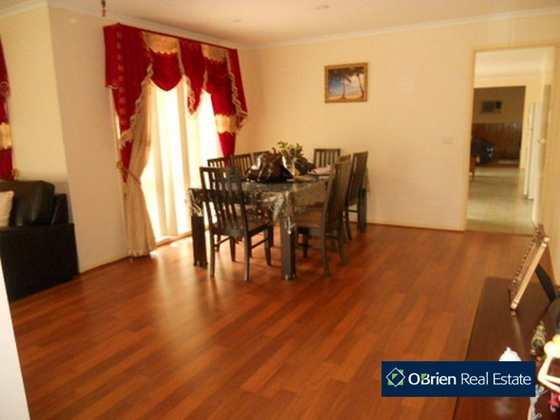 57 Ellenvale Drive, Narre Warren VIC 3805