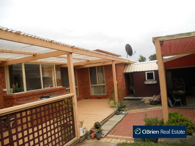 57 Ellenvale Drive, Narre Warren VIC 3805