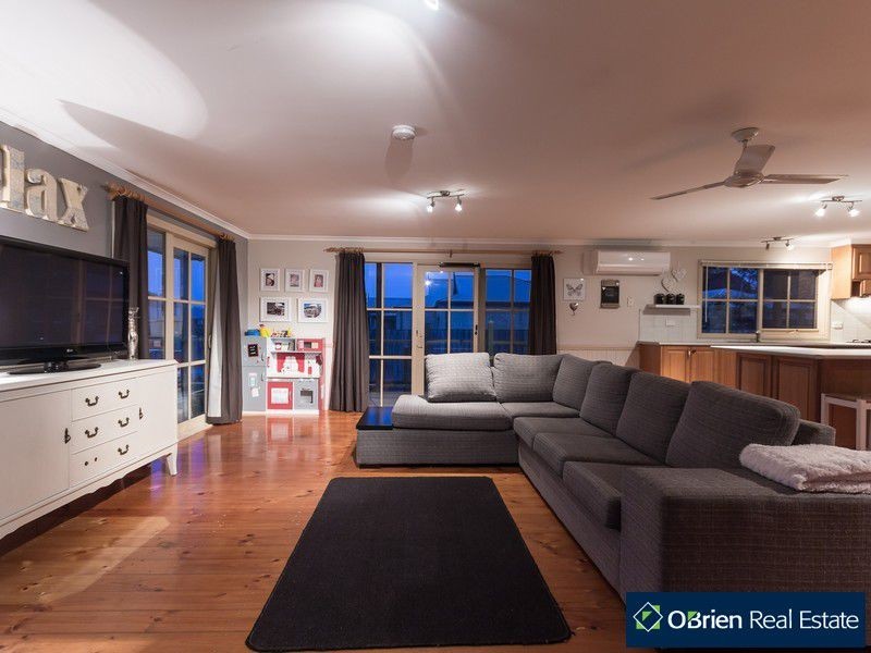 4 Tankerton Street, Lang Lang VIC 3984