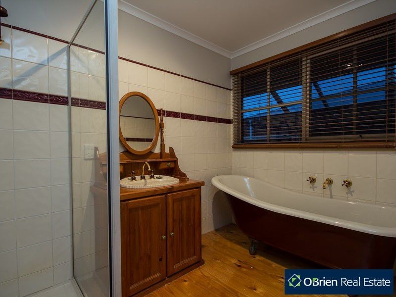 4 Tankerton Street, Lang Lang VIC 3984