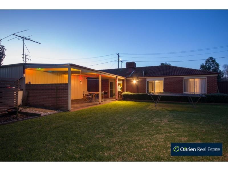 2 Eagle Court, Blind Bight VIC 3980