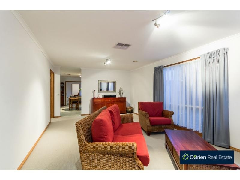2 Eagle Court, Blind Bight VIC 3980