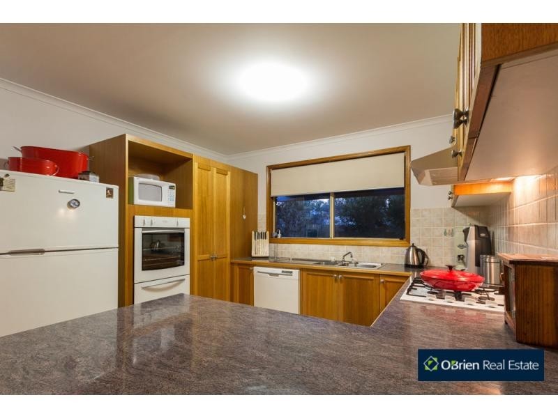 2 Eagle Court, Blind Bight VIC 3980