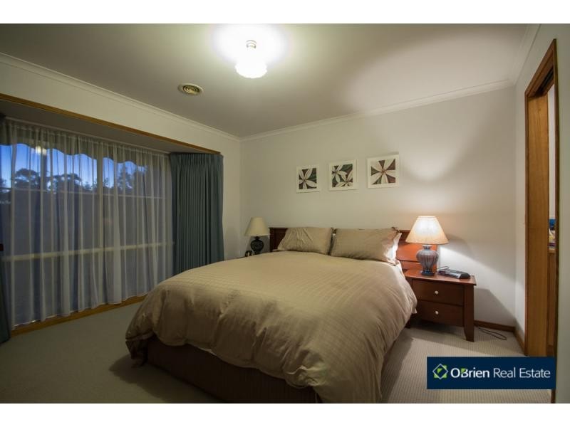 2 Eagle Court, Blind Bight VIC 3980