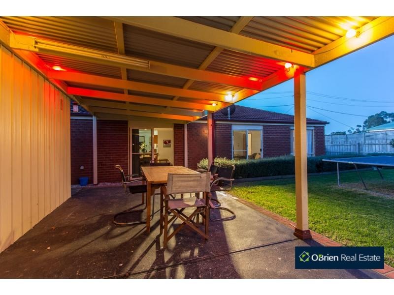 2 Eagle Court, Blind Bight VIC 3980