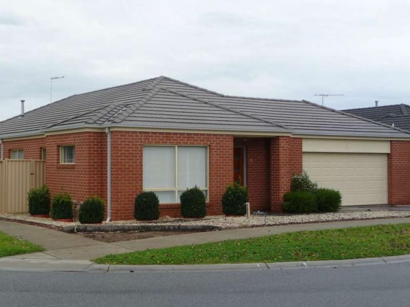 21 Montpelier Drive, Berwick VIC 3806
