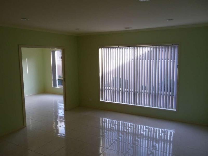 21 Montpelier Drive, Berwick VIC 3806