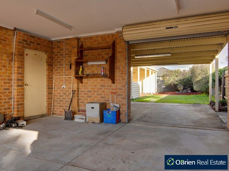 13 Montrose Way, Cranbourne VIC 3977