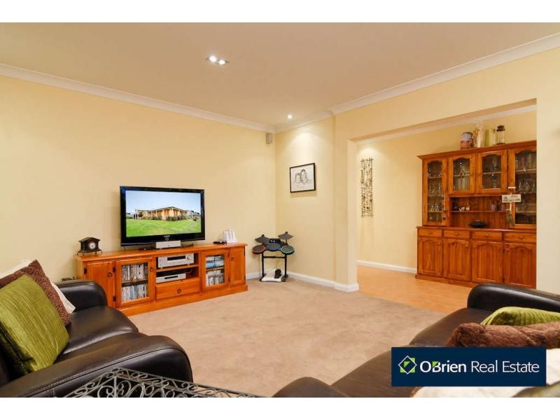 2 Walmac Close, Tooradin VIC 3980