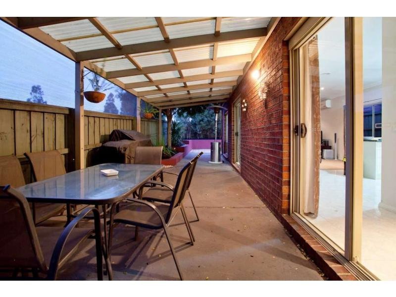 34 Wembley Drive, Berwick VIC 3806