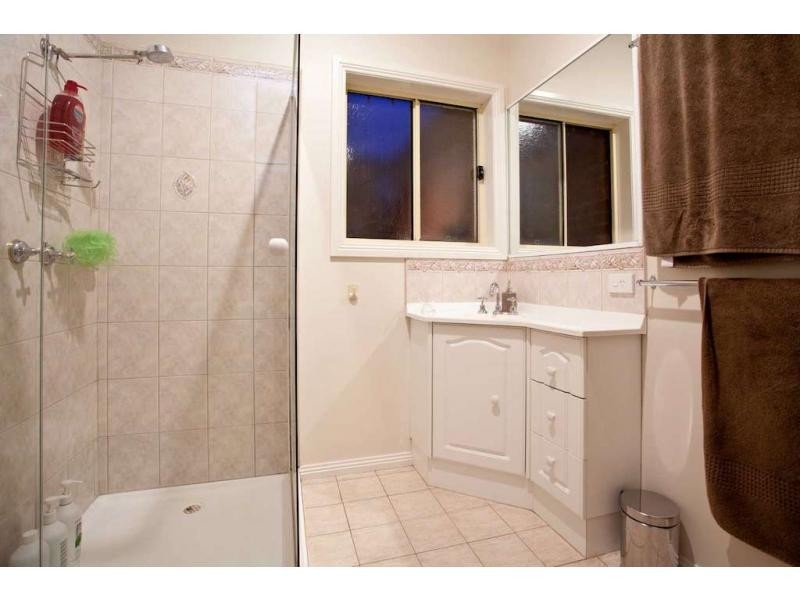 34 Wembley Drive, Berwick VIC 3806