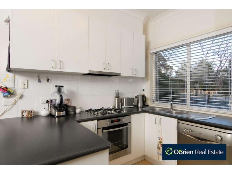 47 Leonard Avenue, Berwick VIC 3806