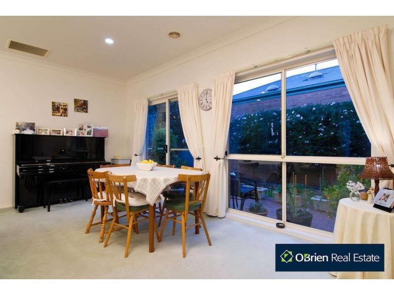 47 Leonard Avenue, Berwick VIC 3806