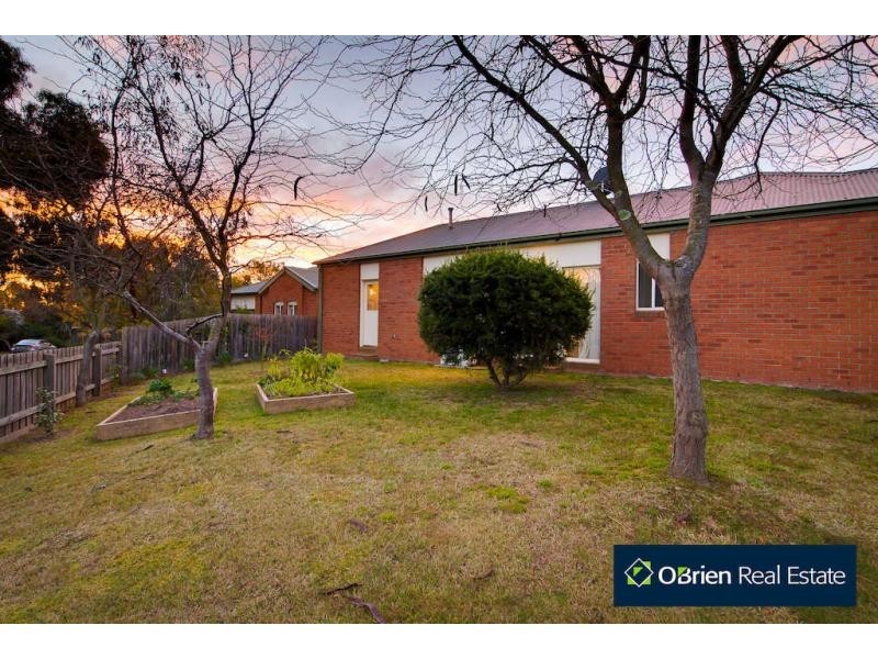 47 Leonard Avenue, Berwick VIC 3806