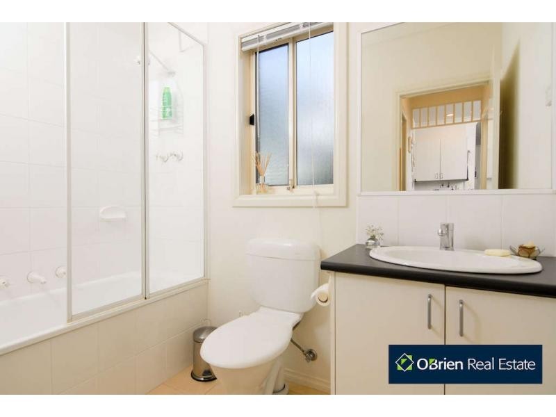 47 Leonard Avenue, Berwick VIC 3806