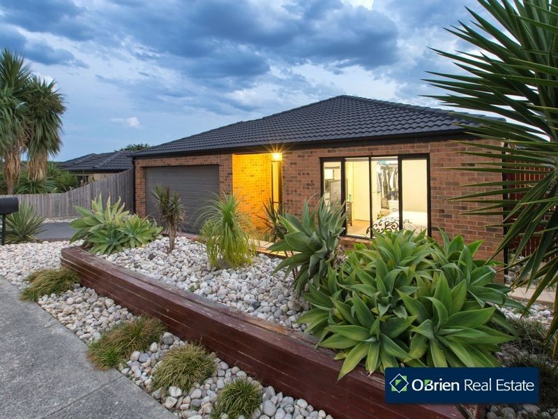 4 Daventry Court, Berwick VIC 3806
