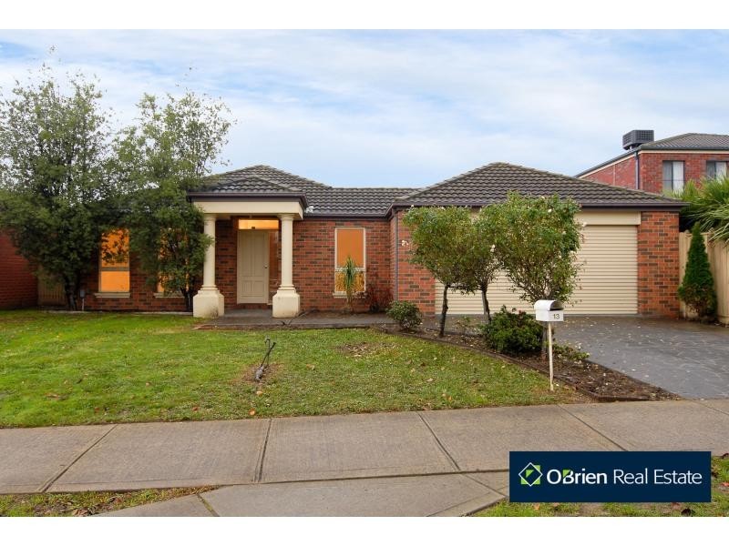 13 Beauford Avenue, Narre Warren South VIC 3805