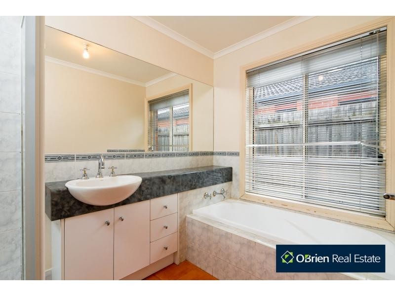 13 Beauford Avenue, Narre Warren South VIC 3805