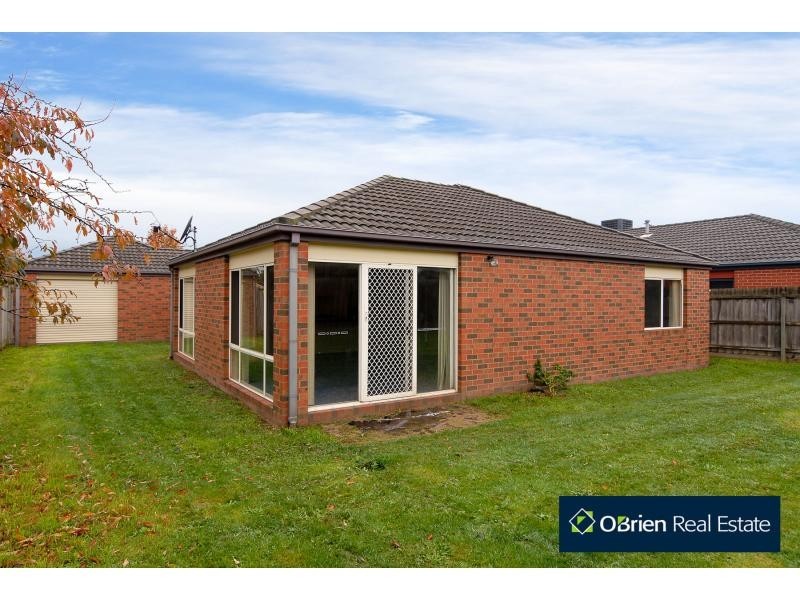 13 Beauford Avenue, Narre Warren South VIC 3805