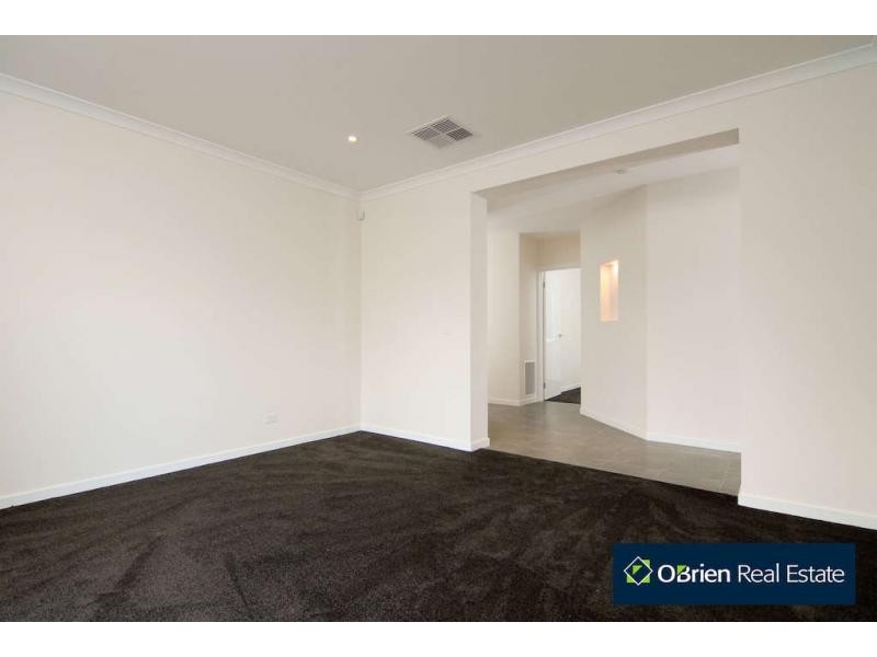 L1603 Morphetville Street, Cranbourne East VIC 3977