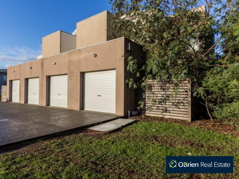 1/19 Lats Avenue, Carrum Downs VIC 3201