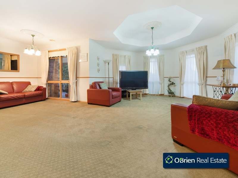 2 Hilda Court, Berwick VIC 3806