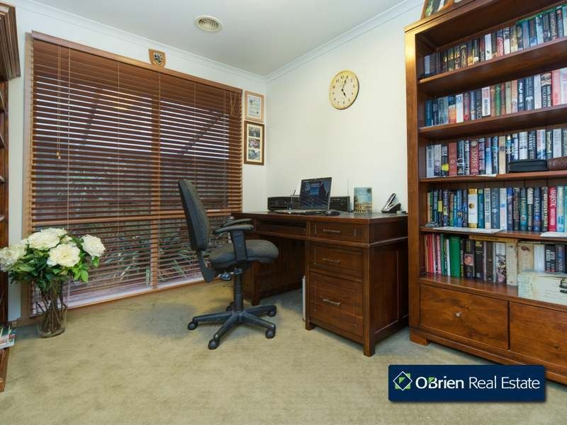 2 Hilda Court, Berwick VIC 3806