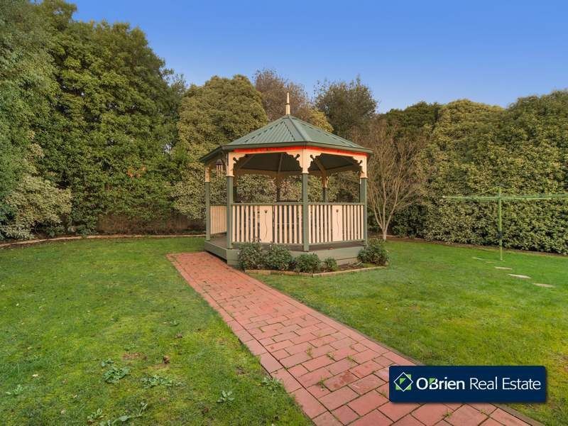 2 Hilda Court, Berwick VIC 3806