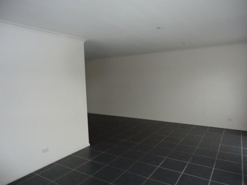 21 Fleetwood Drive, Narre Warren VIC 3805