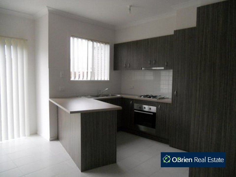 6/1 Walnut Way, Pakenham VIC 3810