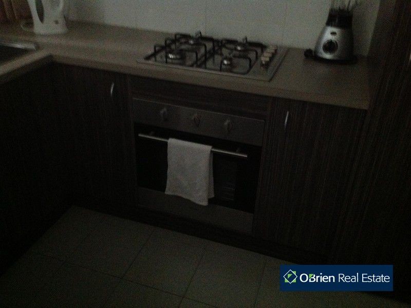 6/1 Walnut Way, Pakenham VIC 3810