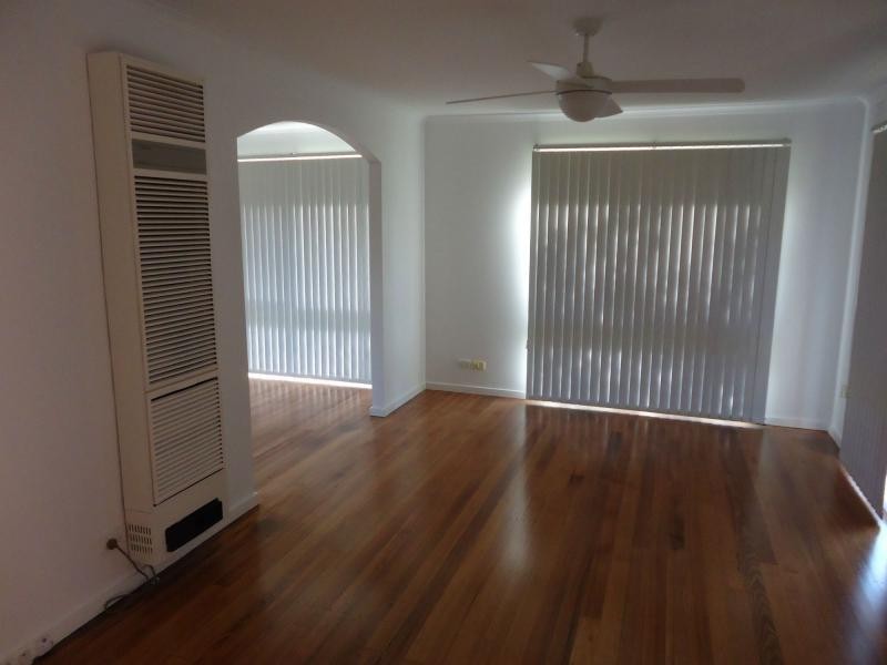 4 Bemersyde Drive, Berwick VIC 3806